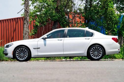 2011 BMW 740 Li