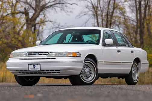 1997 Ford Crown Victoria LX