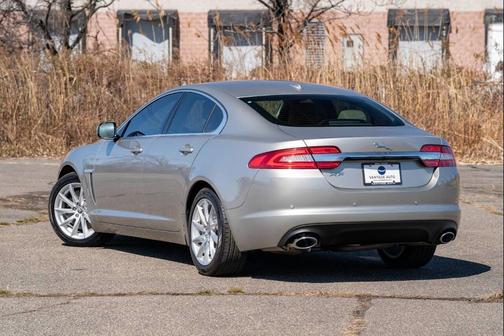 2012 Jaguar XF R