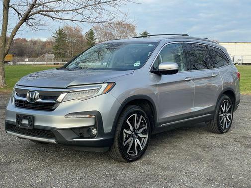 2021 Honda Pilot Touring 8-Passenger