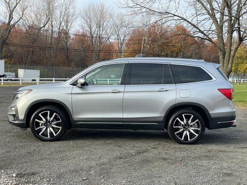 2021 Honda Pilot Touring 8-Passenger