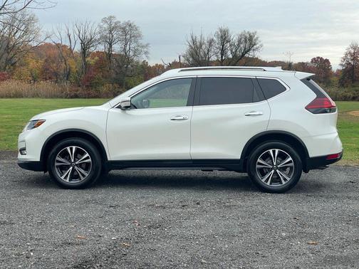 2020 Nissan Rogue SV