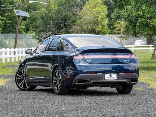 2017 Lincoln MKZ Base