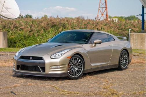 2016 Nissan GT-R Premium