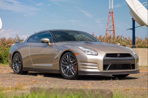 2016 Nissan GT-R Premium
