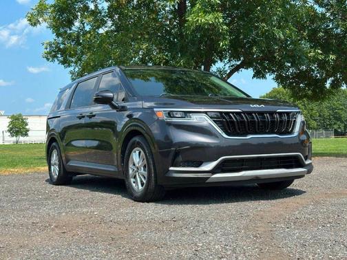 2022 Kia Carnival LXS