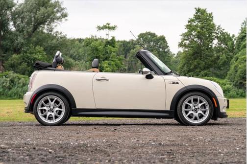 2006 MINI Cooper S Base