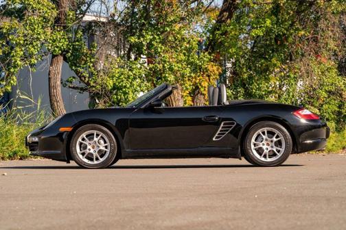 2005 Porsche Boxster Base 2dr Roadster