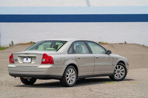 2004 Volvo S80 2.5T