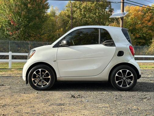 2016 smart ForTwo Passion Hatchback Coupe 2D