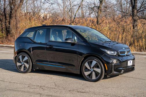 2017 BMW i3 94 Ah w/Range Extender