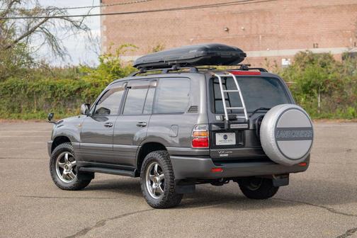 1999 Toyota Land Cruiser Base