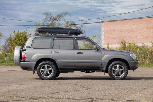 1999 Toyota Land Cruiser Base