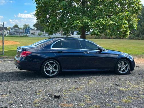 2017 Mercedes-Benz E-Class 4MATIC