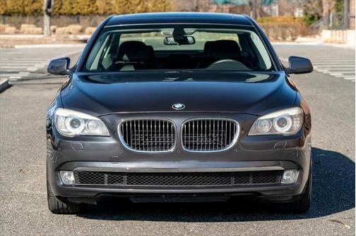 2011 BMW 750 Li xDrive