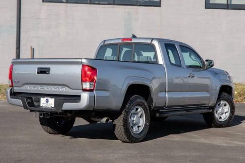 2017 Toyota Tacoma SR