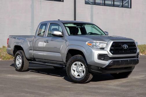 2017 Toyota Tacoma SR