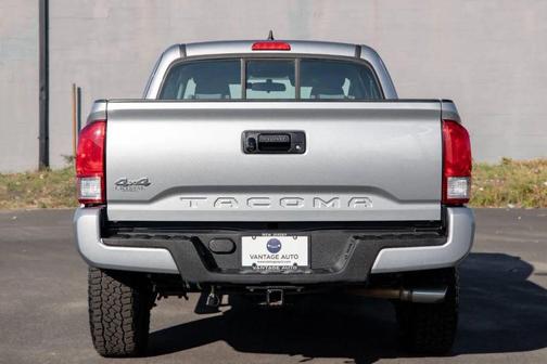 2017 Toyota Tacoma SR