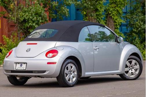 2007 Volkswagen New Beetle 2.5