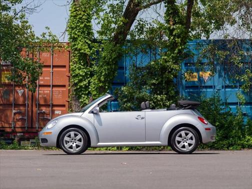 2007 Volkswagen New Beetle 2.5
