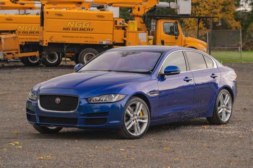 2017 Jaguar XE 35t Prestige