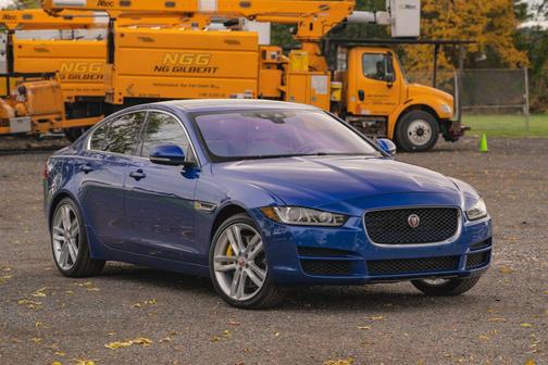 2017 Jaguar XE 35t Prestige