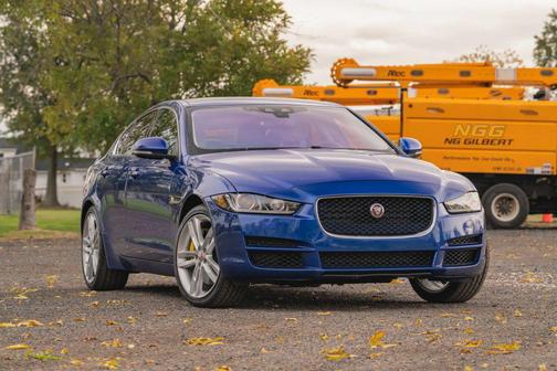 2017 Jaguar XE 35t Prestige