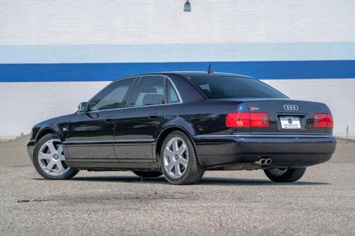 2002 Audi S8 4.2 quattro