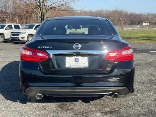 2016 Nissan Altima 4dr Sedan