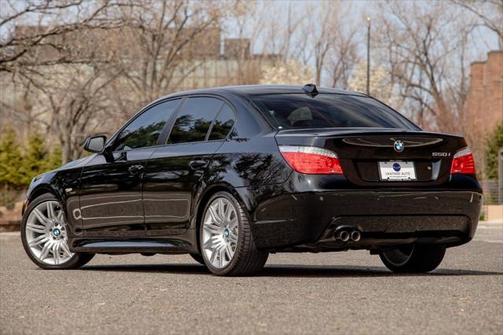 2010 BMW 550 550i 4dr Sedan