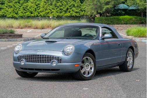 2005 Ford Thunderbird Deluxe