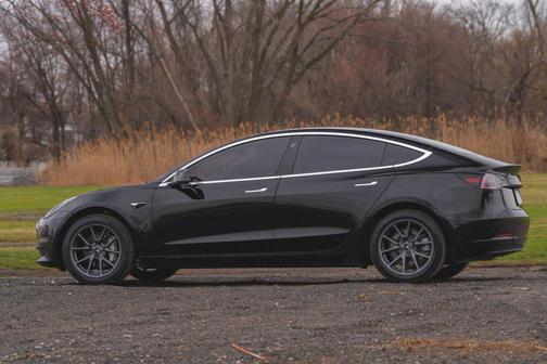 2019 Tesla Model 3 Standard Range