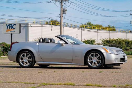 2006 Cadillac XLR Base