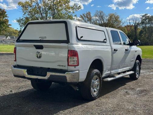 2022 RAM 2500 Tradesman Crew Cab 4x4 6'4' Box