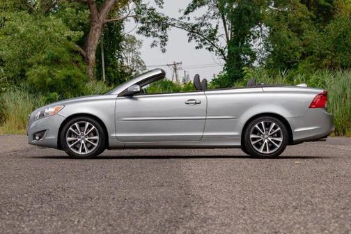 2013 Volvo C70 T5