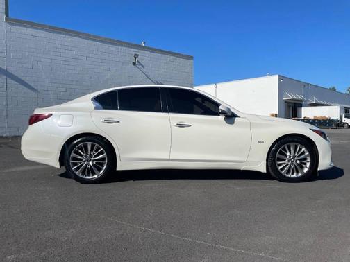 2018 INFINITI Q50 3.0t LUXE