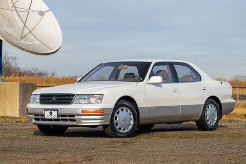 1995 Lexus LS 400 Base