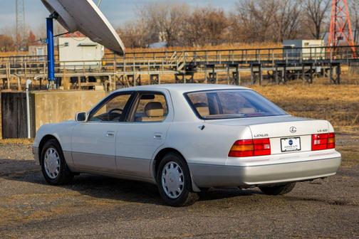 1995 Lexus LS 400 Base