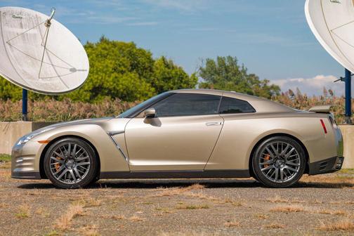 2016 Nissan GT-R Premium