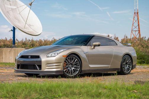 2016 Nissan GT-R Premium