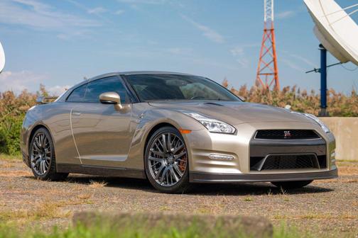 2016 Nissan GT-R Premium