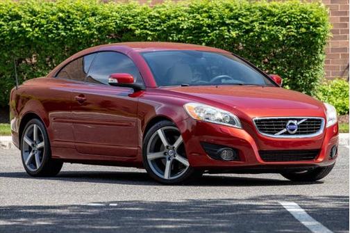2011 Volvo C70 T5