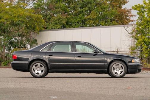 2001 Audi A8 4.2 quattro L