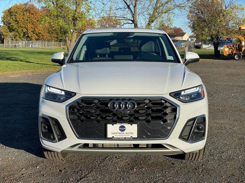2023 Audi Q5 45 S line Premium Plus