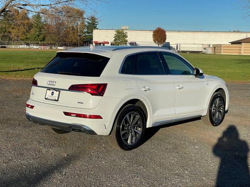 2023 Audi Q5 45 S line Premium Plus