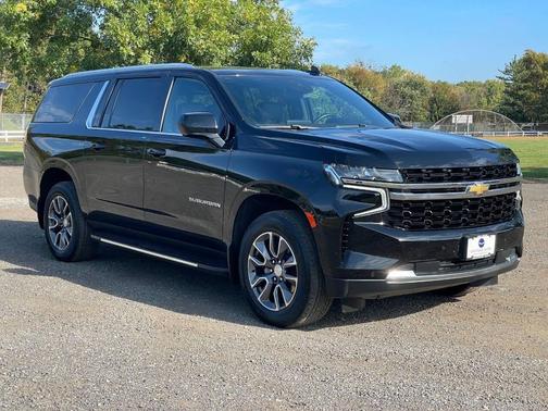 2023 Chevrolet Suburban LS
