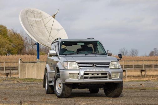 1999 Toyota Land Cruiser Base