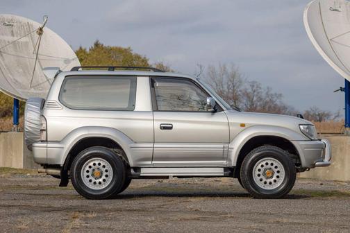 1999 Toyota Land Cruiser Base