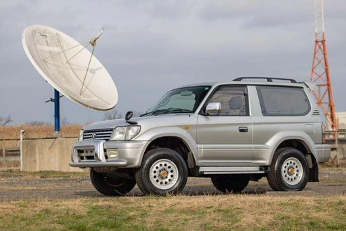 1999 Toyota Land Cruiser Base