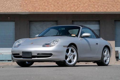 2001 Porsche 911 Carrera 4